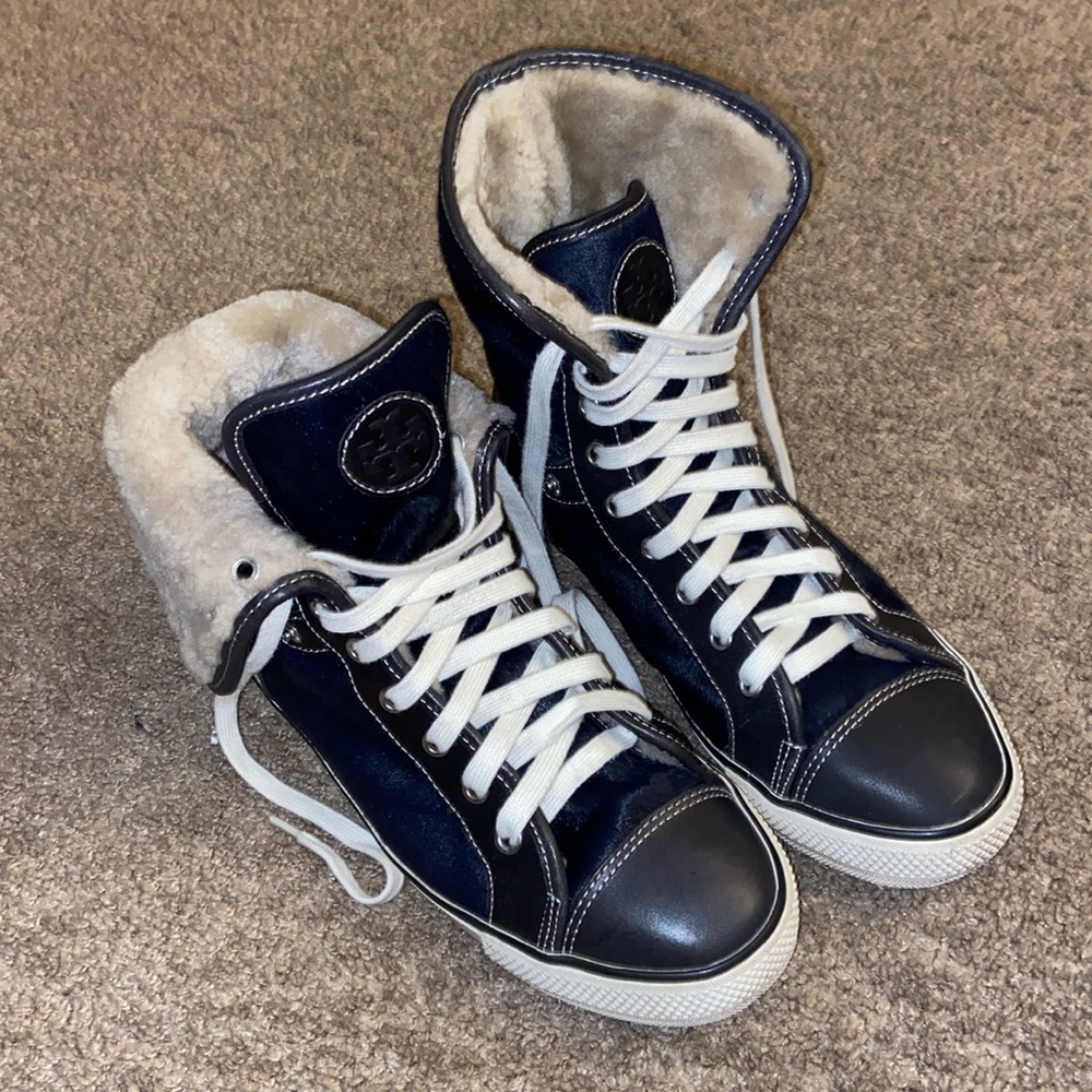 - Tory Burch Benjamin High Sneakers Size 9